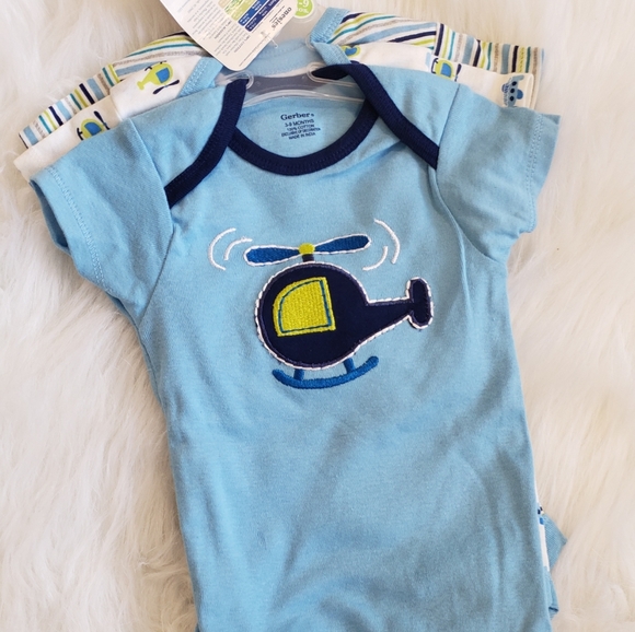 Gerber Onesies - Picture 2 of 5